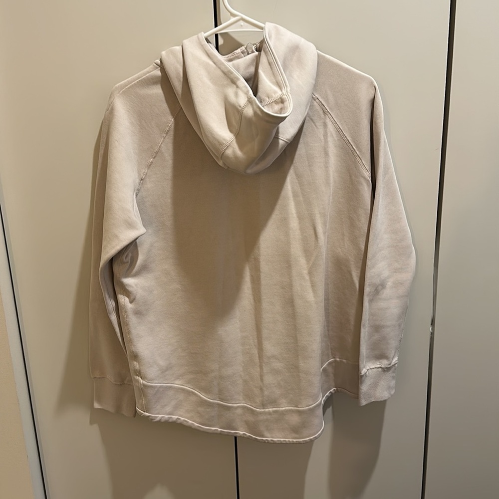 Nike Women's Sweatshirt in Light Gray - Picture 6 of 6